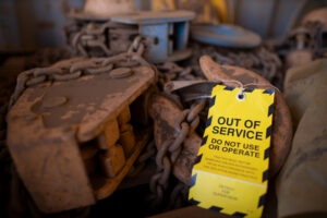 Can a Construction Accident Lawyer Handle Cases Involving Defective Equipment or Machinery?