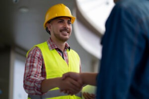 What Qualifications Should a Construction Accident Lawyer Have?